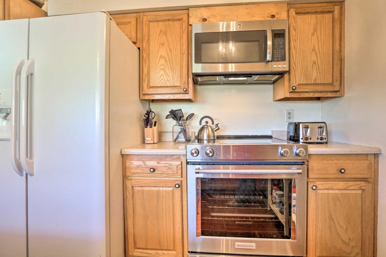 Charming East Bernstadt Retreat Less Than 6 Acre Farm! Bagian luar foto